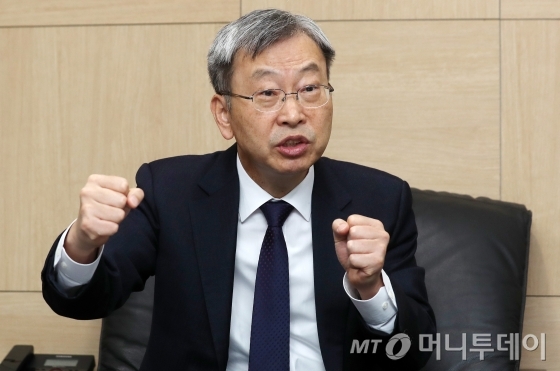 정성인 한국캐피탈협회장 머투초대석 인터뷰 / 사진=김휘선 기자 hwijpg@