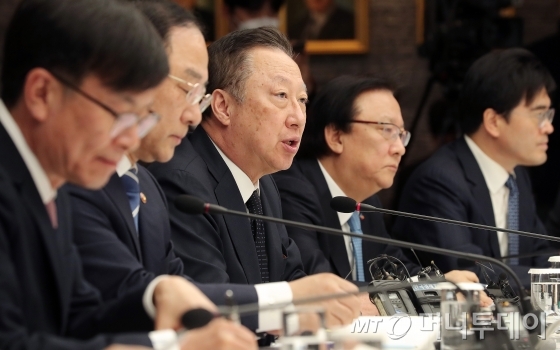  박용만 대한상의 회장이 7일 오전 중구 대한상공회의소에서 열린 '신종 코로나바이러스 대응 관련 기업인 간담회'에서 모두발언을 하고 있다. / 사진=김창현 기자 chmt@