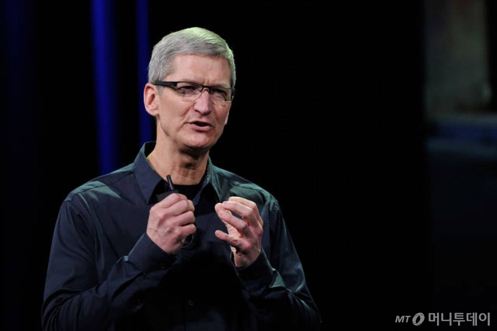 팀쿡 애플 CEO<br>사진제공 : 블룸버그 / 사진제공=김신회