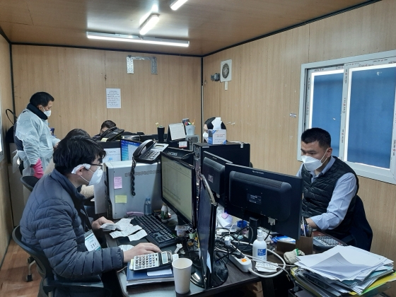 근로복지공단 대구병원 컨테이너 박스 사무실 내부 모습./사진제공=근로복지공단