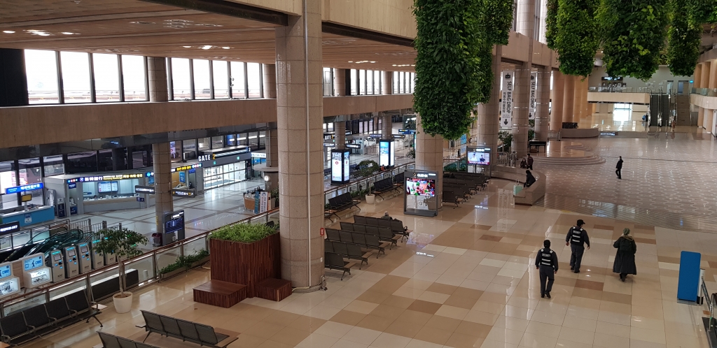 한일 양국 입국제한 조치 첫날인 9일 오전 김포공항 국제선 터미널 전경. /사진=유엄식 기자