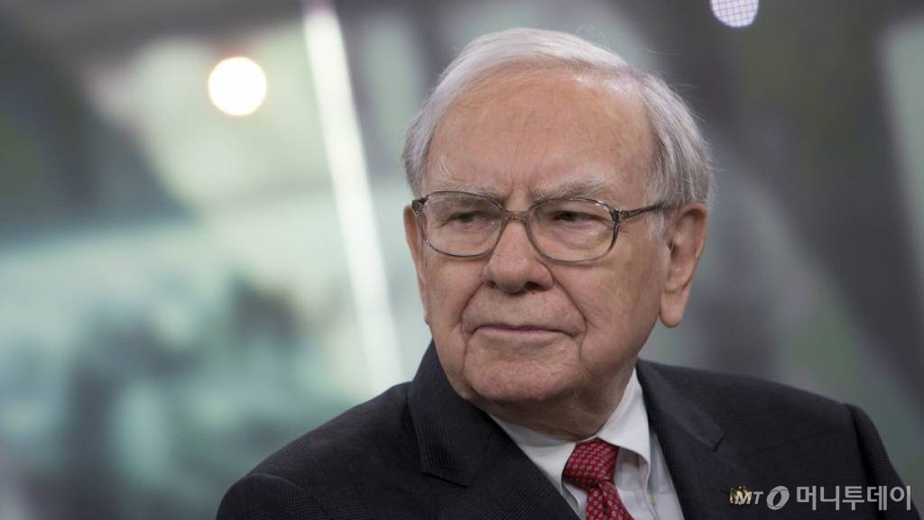 워런 버핏 버크셔해서웨이 회장사진 블룸버그