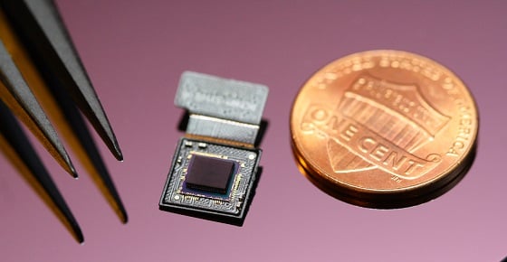 최종 제작된 초박형 어레이드 카메라/사진=KAIST