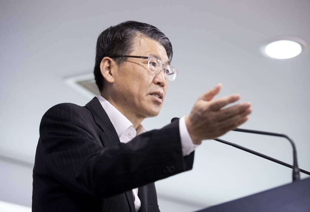 은성수 금융위원장이 24일 오후 서울 종로구 정부서울청사에서 코로나19 관련 금융시장 안정화 방안에 대해 발표하고 있다.2020.03.24 / 사진=김창현 기자 chmt@