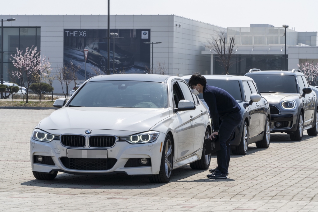 영종도 BMW 드라이빙 센터에서 '세이프티 스루' 프로그램이 진행되는 모습. /사진제공=BMW코리아