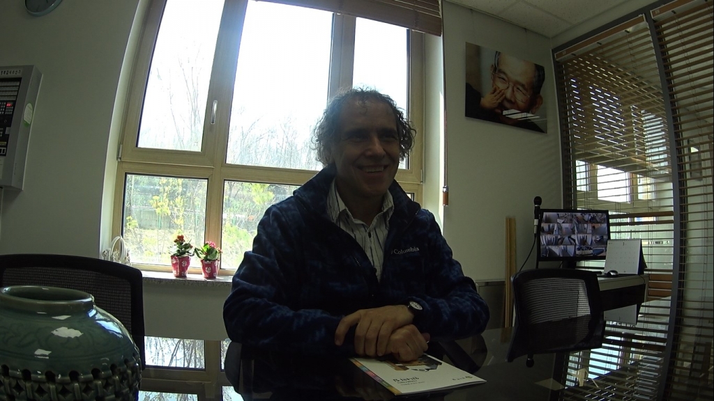 도시락 개나리꽃이 피었다. 그리 보였다./사진=남형도 기자