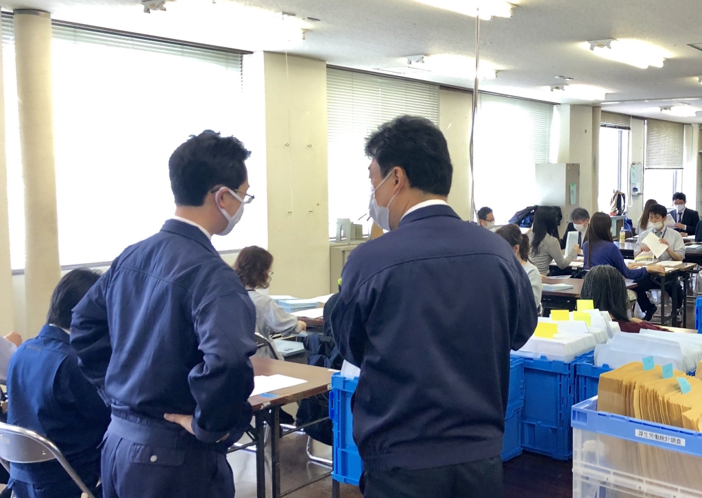 마이넘버카드 관련 문의로 붐비는 관공서. /사진=오노데라 아키히코 아오모리 시장(@onoderaakihiko) 트위터.