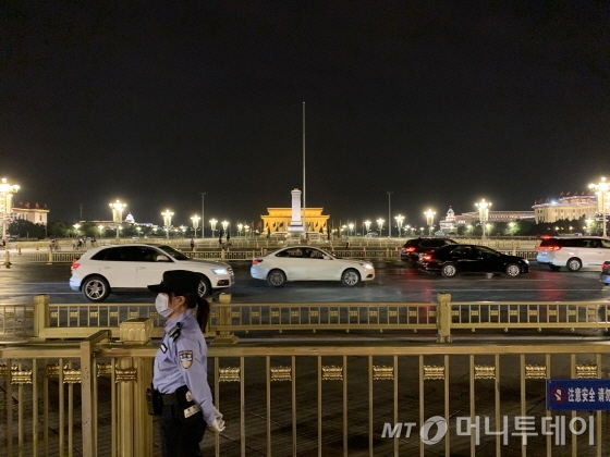 톈안먼앞에서 바라본 톈안먼 광장/사진=김명룡