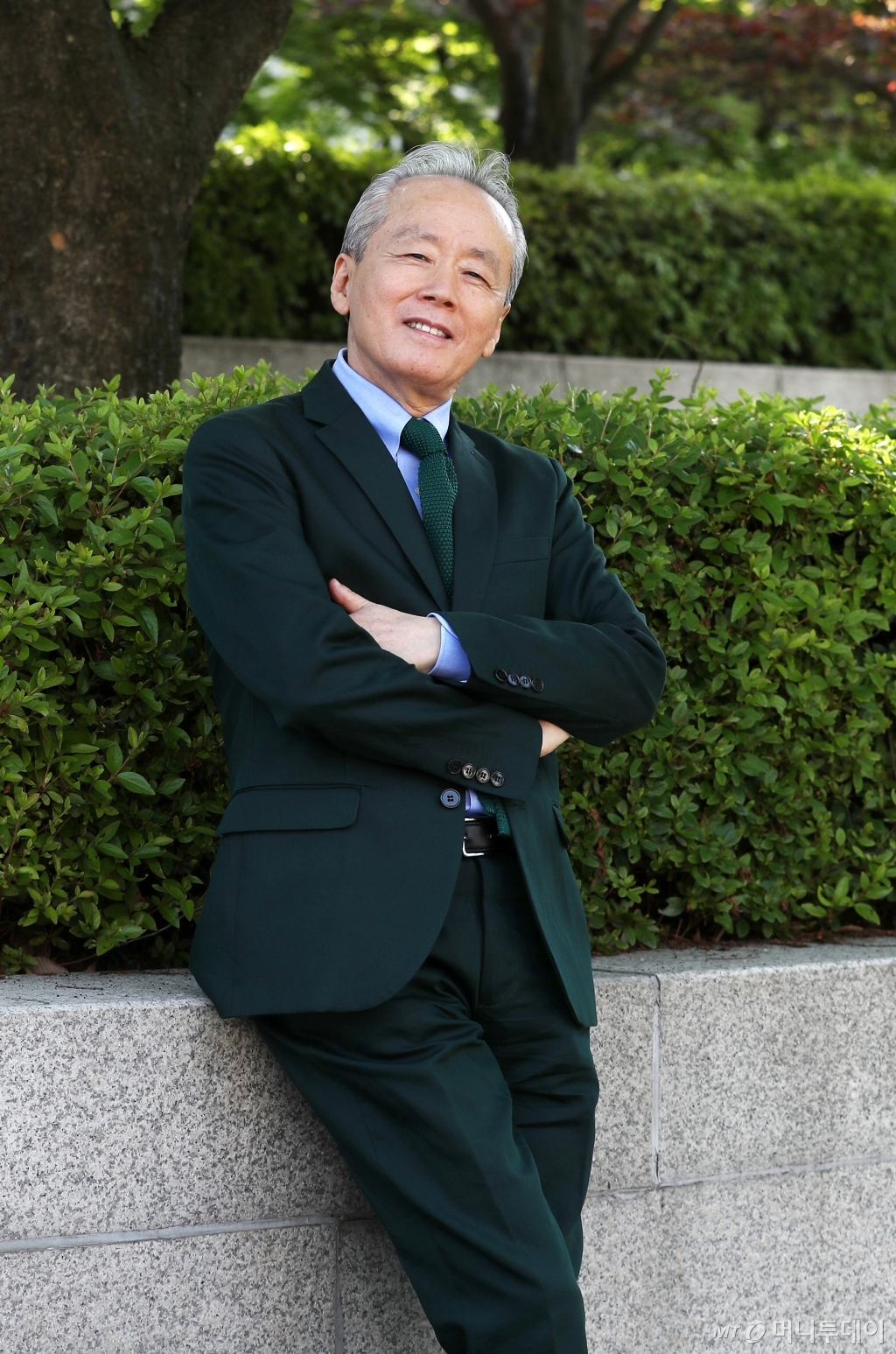 꼿꼿한 허리와 동안으로 세월의 흔적을 비껴간 듯한 금난새는 올해 73세의 노장이다. 그는 "아직 지휘봉을 드는 데 문제가 없다"며 "그만둬야할 때가 오면 다른 현장에서 클래식 보급에 앞장서겠다"고 말했다. /사진=김휘선 기자