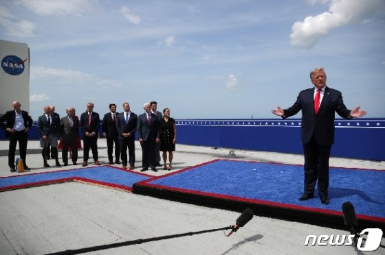 천리안위성 2B호를 싣고 발사되는 아리안5ECA 발사체2(출처_arianespace) / 사진제공=뉴스1