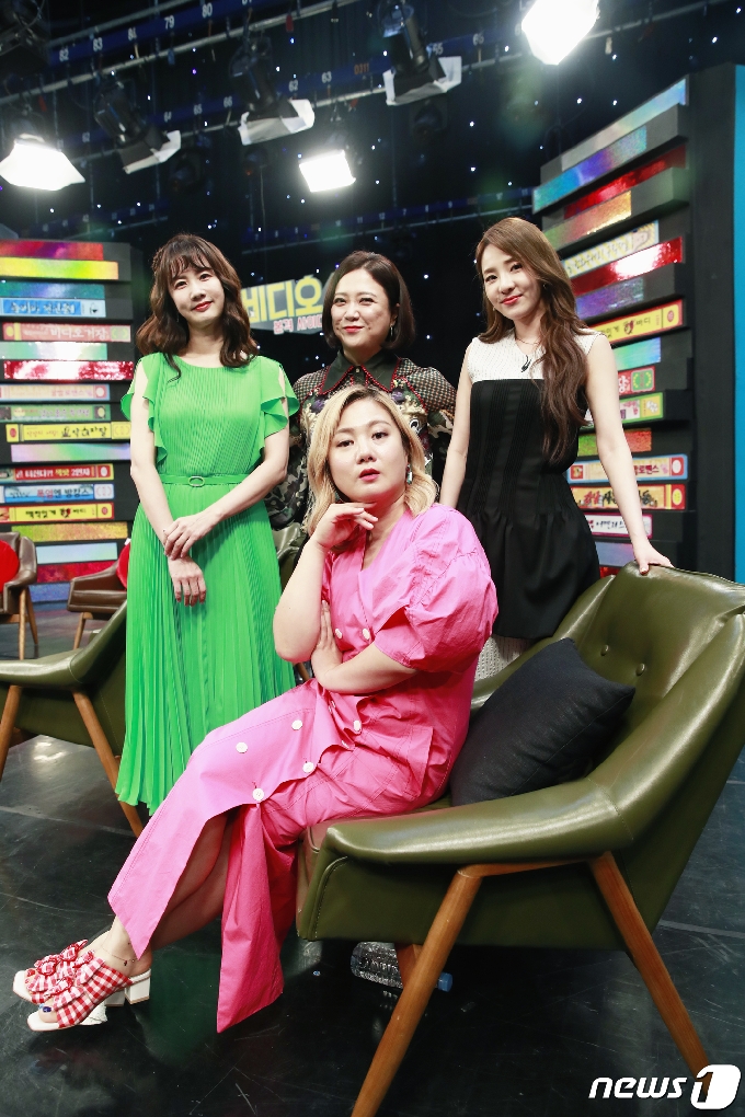 경기도 고양시 일산동구 MBC. '비디오스타' MC 박소현(왼쪽부터), 박나래, 김숙, 산다라박 인터뷰. © News1 권현진 기자