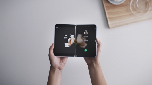 마이크로소프트 폴더블 스마트폰 '서피스 듀오' /사진=MS