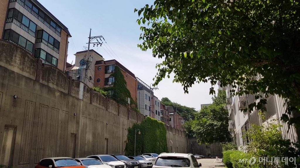 서초구 반포동 '한신서래' 단지 내부 모습/사진= 박미주 기자