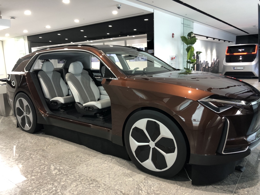 LG사이언스파크에 있는 LG 컨셉트카/사진=이정혁 기자