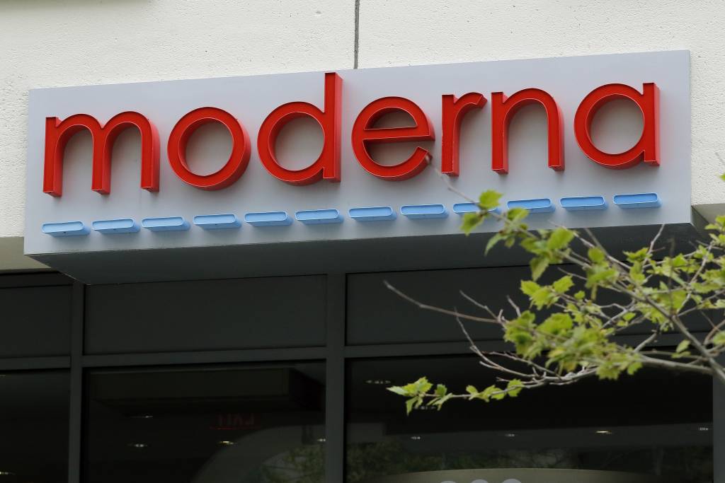 [케임브리지=AP/뉴시스] 미국 생명공학회사 모더나는 18일(현지시간) 신종 코로나바이러스 감염증(코로나19) 백신 1상 임상시험에 성공했다. 사진은 매사추세츠 케임브리지에 있는 모더나 회사 입구. 2020.5.19.