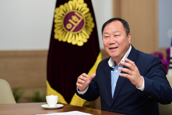 김인호 서울시의회 의장. /사진제공=서울시의회