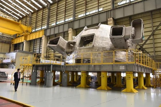 진공용기 첫 번째 섹터(섹터 6번) 제작 완료 사진/사진=현대중공업