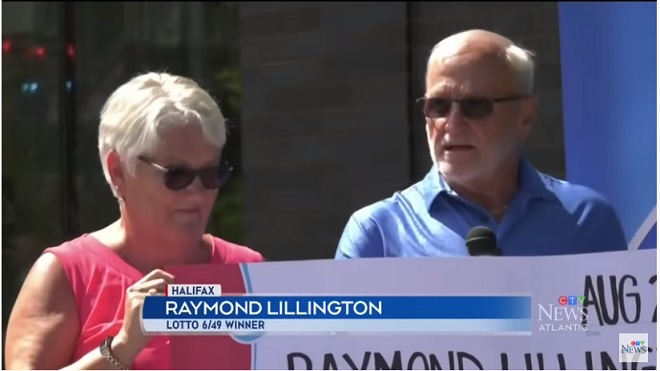 '6/49' 로또에 재당첨된 릴링턴 씨 부부/사진제공=캐나다 CTV 뉴스 캡쳐