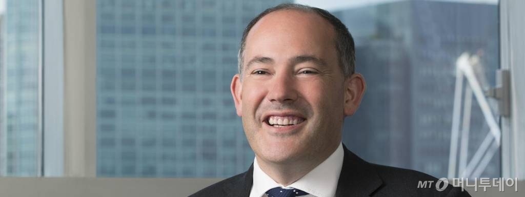 폴 데이비스 레이텀앤왓킨스 변호사 / 사진제공=레이텀앤왓킨스