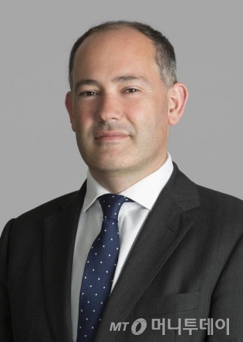 폴 데이비스 레이텀앤왓킨스 변호사 / 사진제공=레이텀앤왓킨스