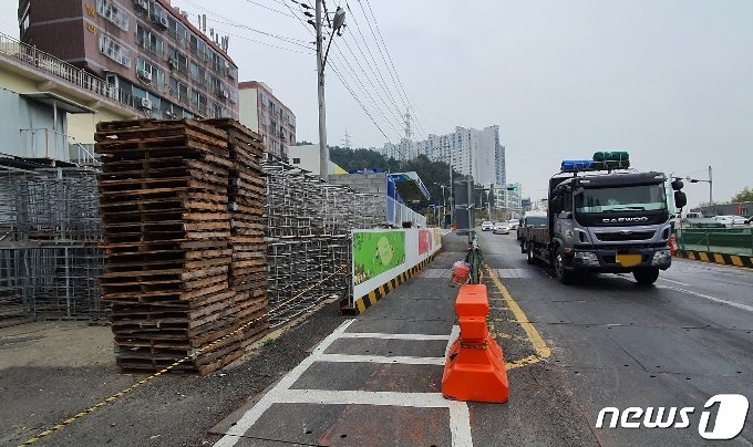 부산 사하구 구평초등학교 인근 통학 골목길의 모습.2020.10.28© 뉴스1 노경민 기자