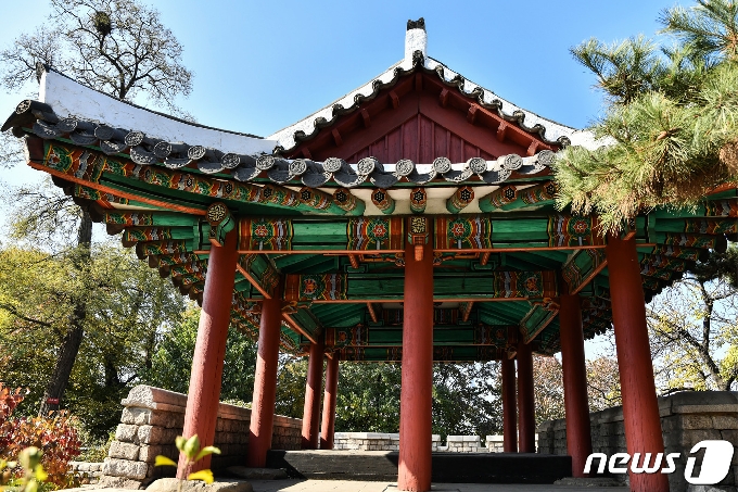 평양 칠성문의 측면 전경. 고구려 평양성 내성의 북문으로 처음 세워졌다. (미디어한국학 제공) 2020.10.31.© 뉴스1