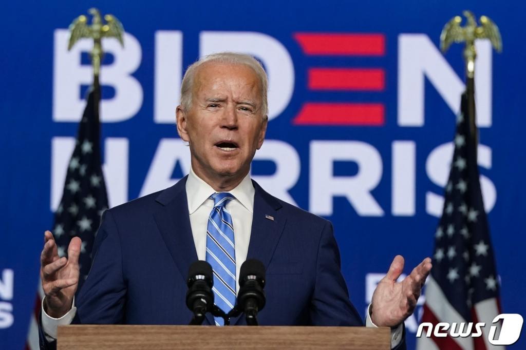 (윌밍턴 AFP=뉴스1) 우동명 기자 = 조 바이든 미국 민주당 대통령 후보가 4일(이하 현지시간) 델라웨어주 윌밍턴의 체이스센터에서 연설하고 있다.  ⓒ AFP=뉴스1