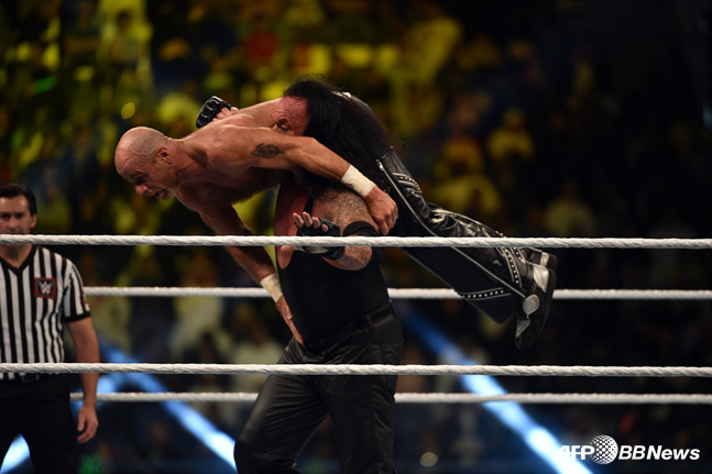 언더테이커(검은색 옷). /사진=AFPBBNews=뉴스1