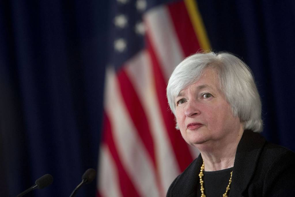 낸시 펠로시 미국 하원의장(왼쪽)과 미치 매코널 상원 원내대표