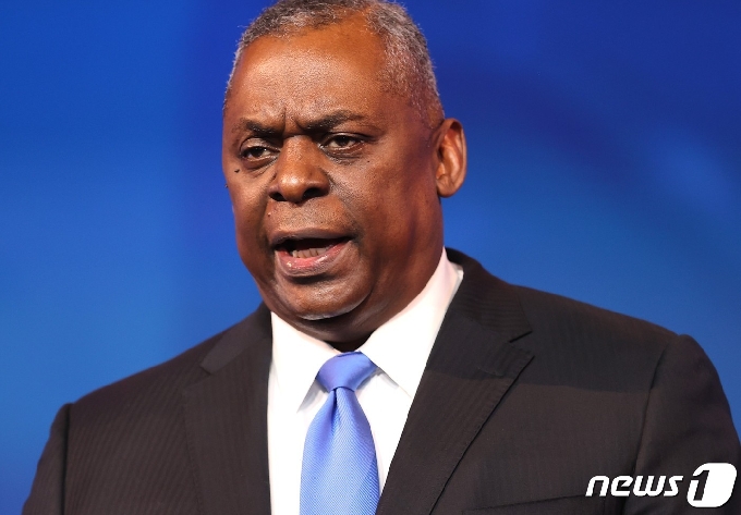 로이드 오스틴 전 중부사령부 사령관이 9일 델라웨어주 윌밍턴에서 국방장관 지명 소회를 밝히고 있다. ⓒ AFP=뉴스1