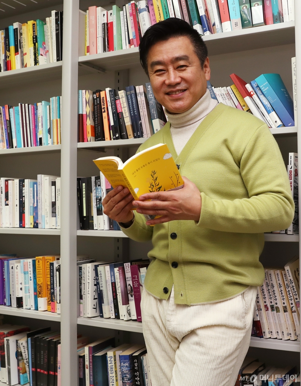 아들 석규 군을 잃고 12년만에 에세이 '내가 흘린 눈물은 꽃이 되었다'를 펴낸 탤런트 이광기. /사진=김휘선 기자