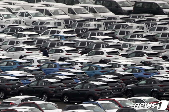 코로나19 영향으로 어려움을 겪던 우리나라 수출이 올해 1월 두 자릿수 증가율을 기록하며 호조로 출발했다. /사진=뉴스1