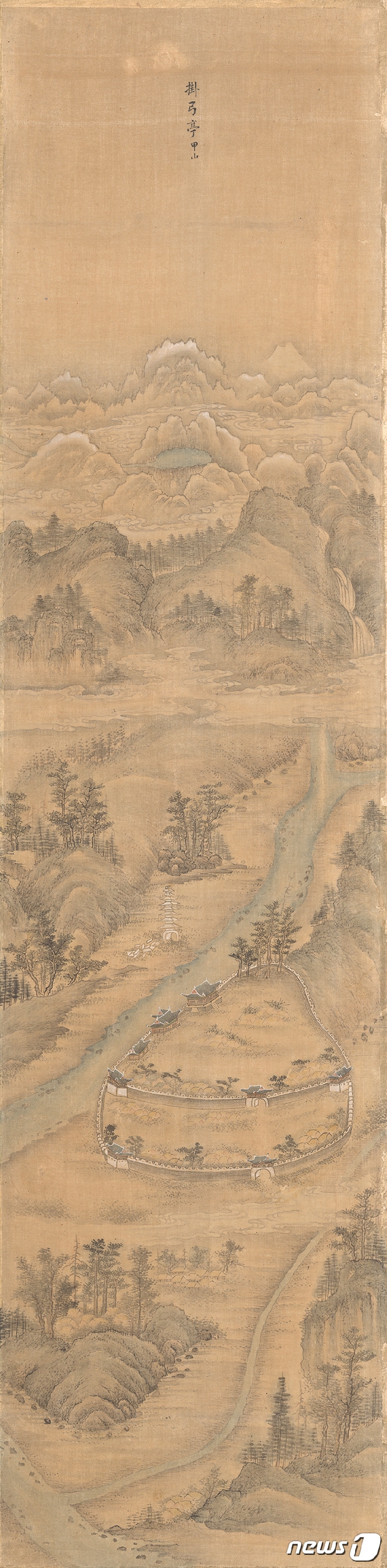 '관북십경도' 중의 '갑산 괘궁정' 그림에 묘사된 혜산진성과 백두산 천지. (국립중앙박물관 제공) 2021.03.06.© 뉴스1