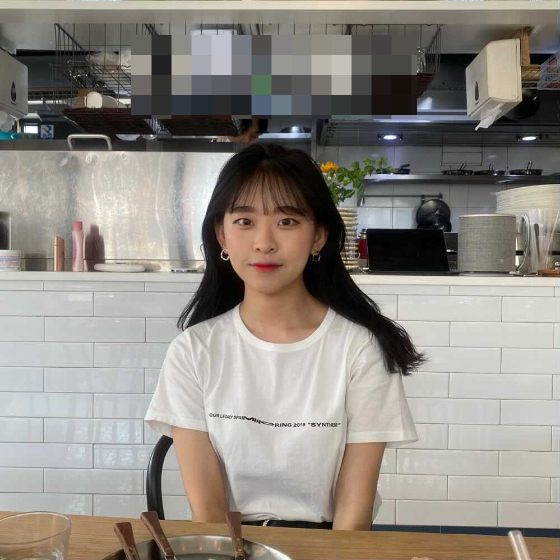 지하철 승강장 시 '내리면 탈까요?'를 쓴, 시인이자 시민인 김하현씨./사진=김하현씨 제공