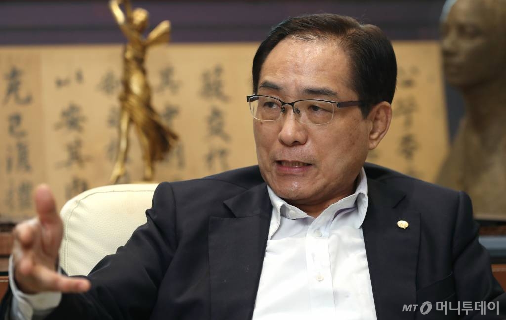 황경식 서울대 철학과 명예교수 인터뷰 /사진=이기범 기자 leekb@