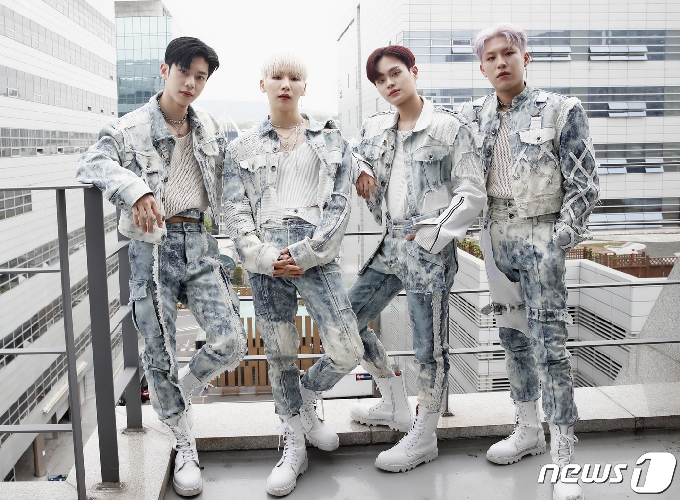 AB6IX 김동현(왼쪽부터), 전웅, 이대휘, 박우진/뉴스1 © News1 권현진 기자