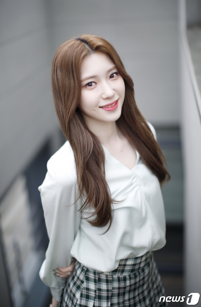 [사진] 로켓펀치 수윤, 오늘도 미모 맑음 - 머니투데이