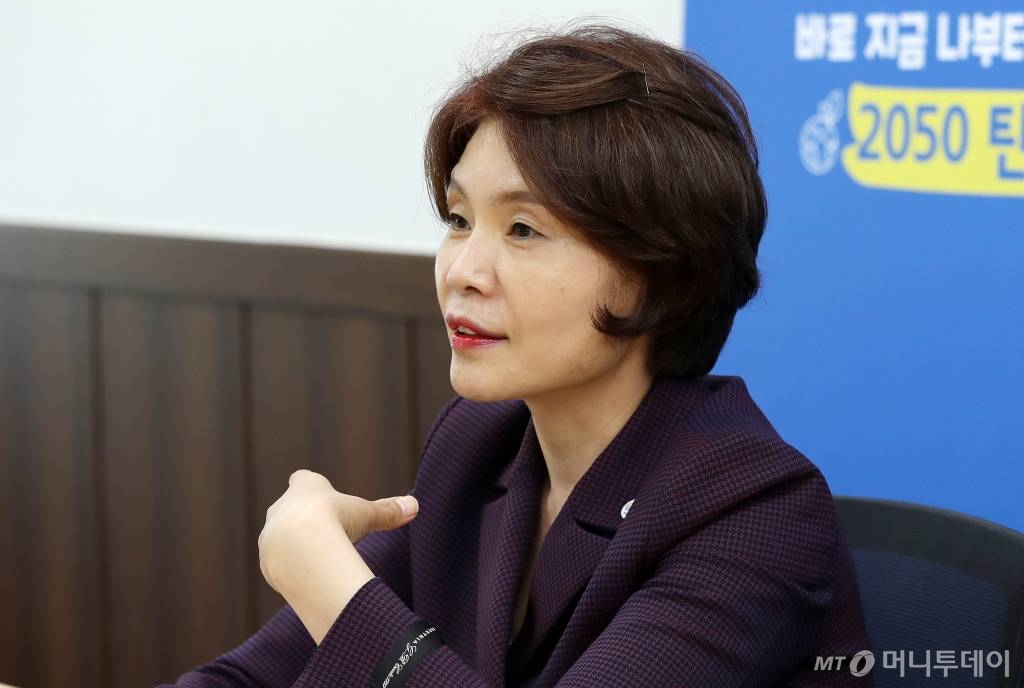 한정애 환경부 장관 인터뷰 /사진=김휘선 기자 hwijpg@