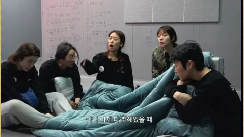 유튜브 콘텐츠 '머니게임' 캡쳐, 왼쪽부터 출연자 니갸르, 육지담, 이루리, 파이, 박준형/