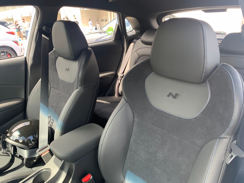 코나 N 시트/사진=이강준 기자