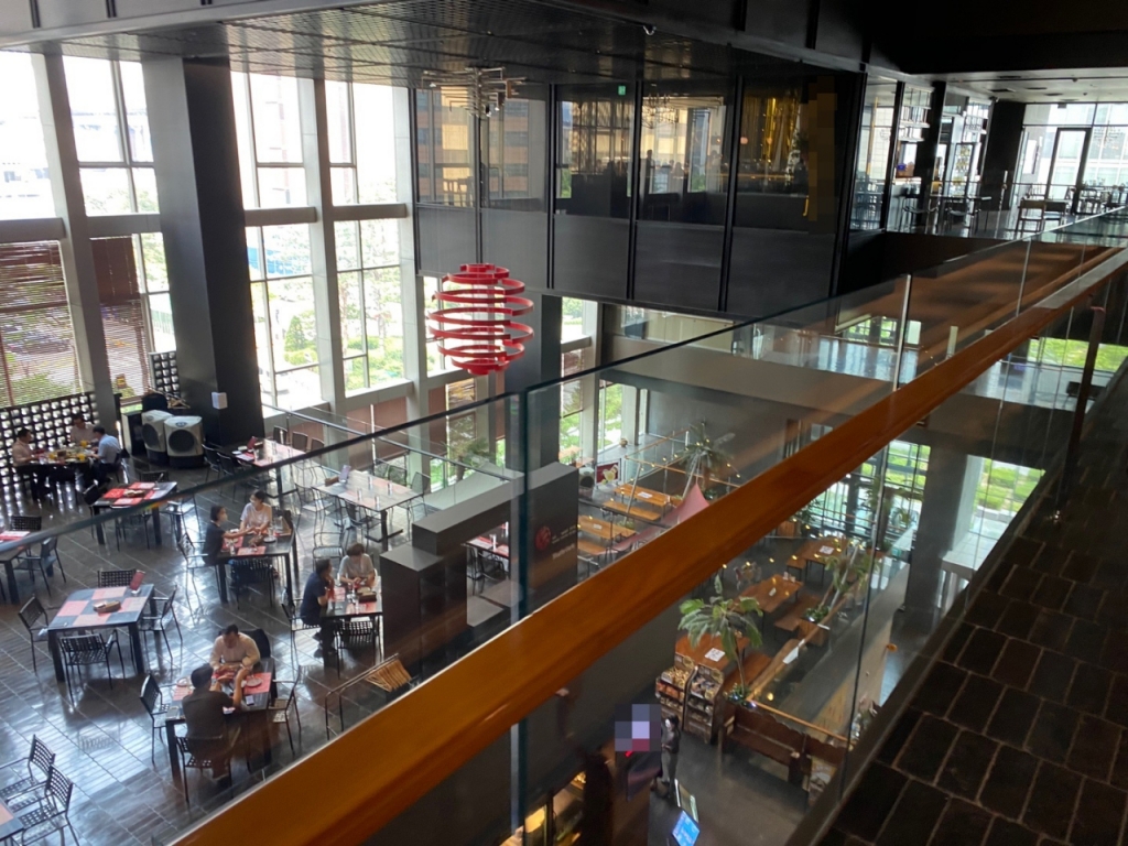 고급식당가가 밀집한 광화문 디타워 내부. 점심시간에도 곳곳에 빈자리가 보인다./사진=유승목 기자  