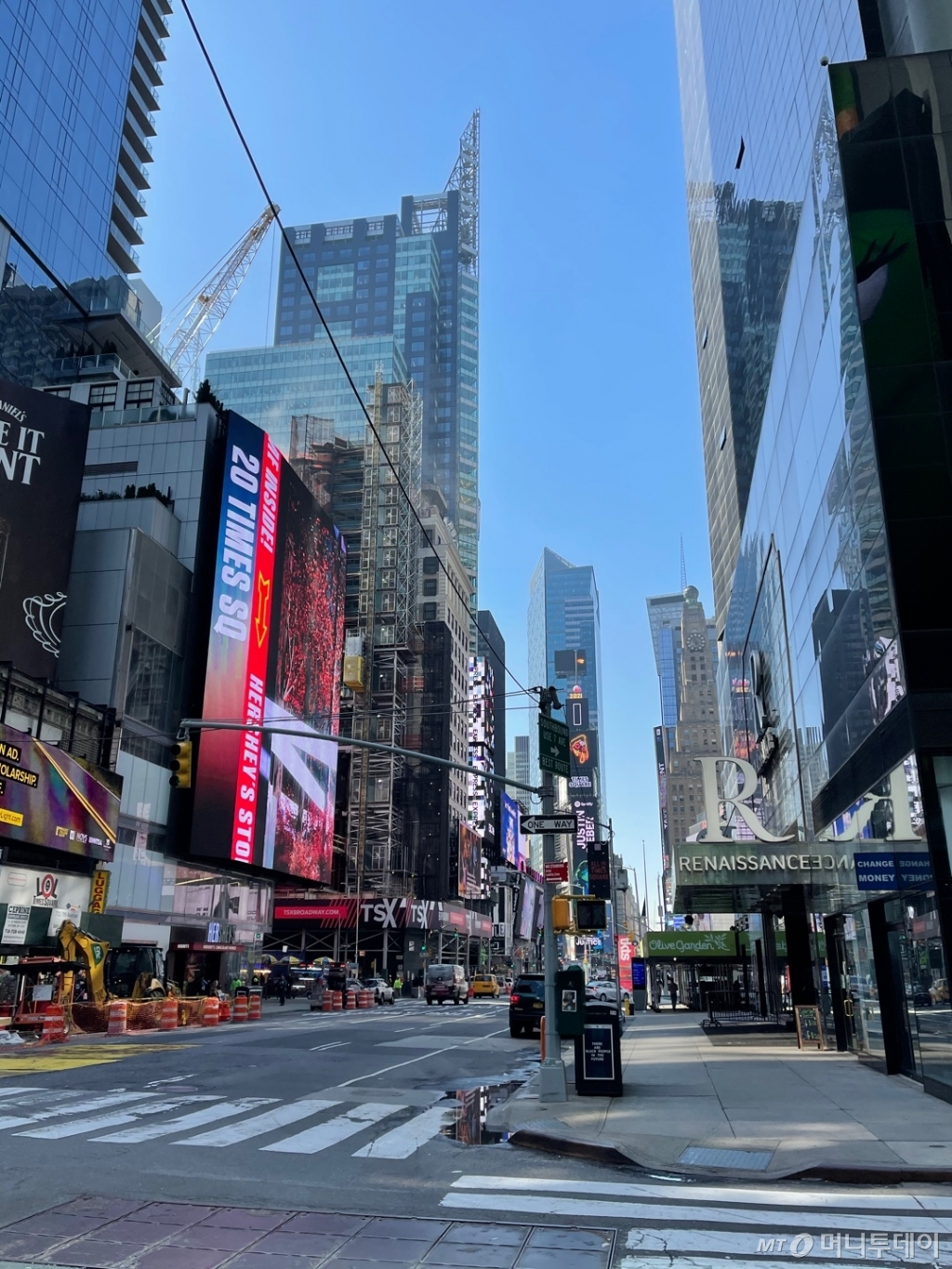 코로나19 여파로 텅 빈 뉴욕 맨해튼 거리 /사진=임동욱 특파원
