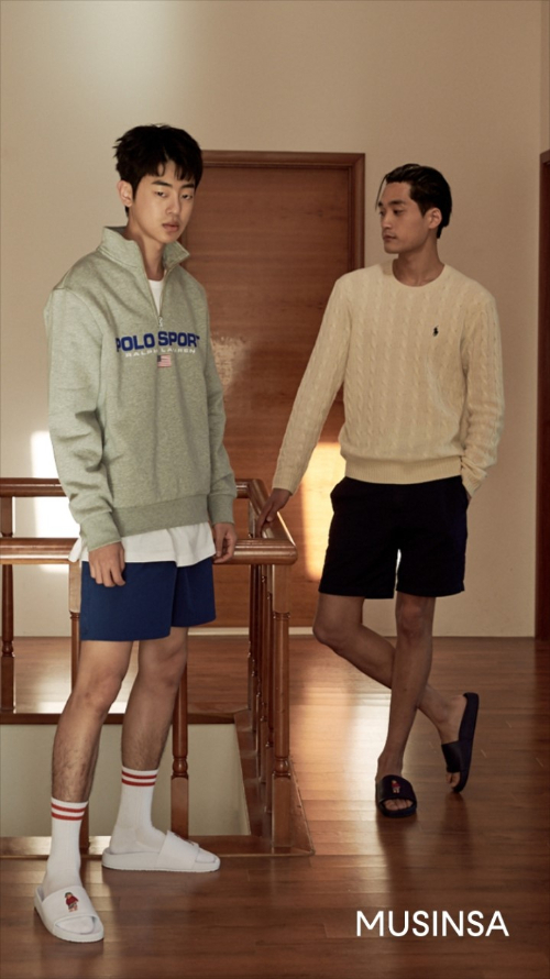 폴로 랄프로렌의 남성 반바지 스타일링 제안/사진=무신사