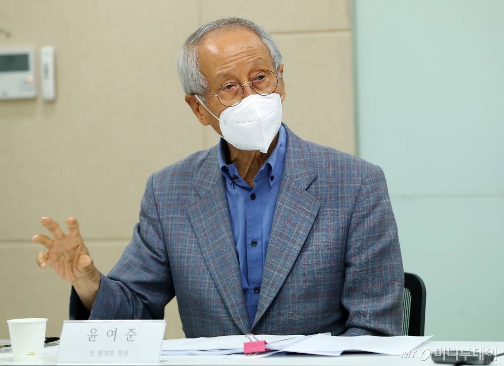 윤여준 전 환경부 장관 /사진=김휘선 기자 hwijpg@