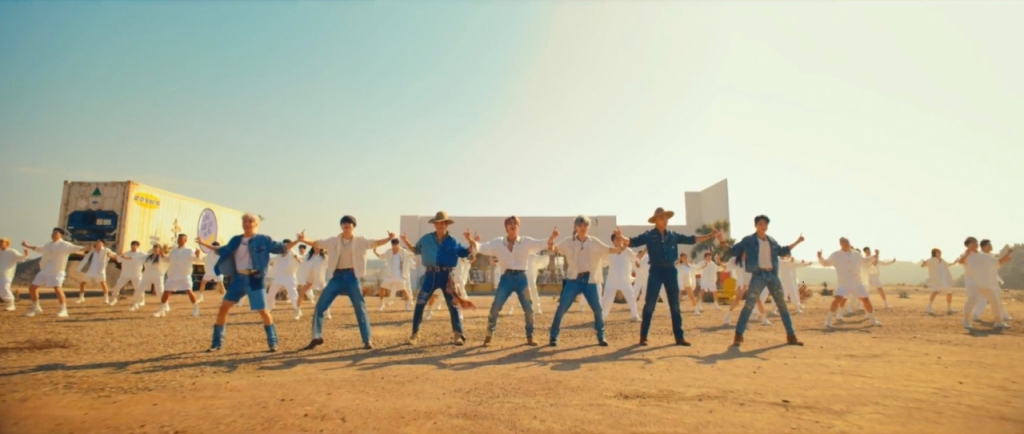 BTS의 'Permission to dance' 뮤직비디오/사진제공=빅히트뮤직