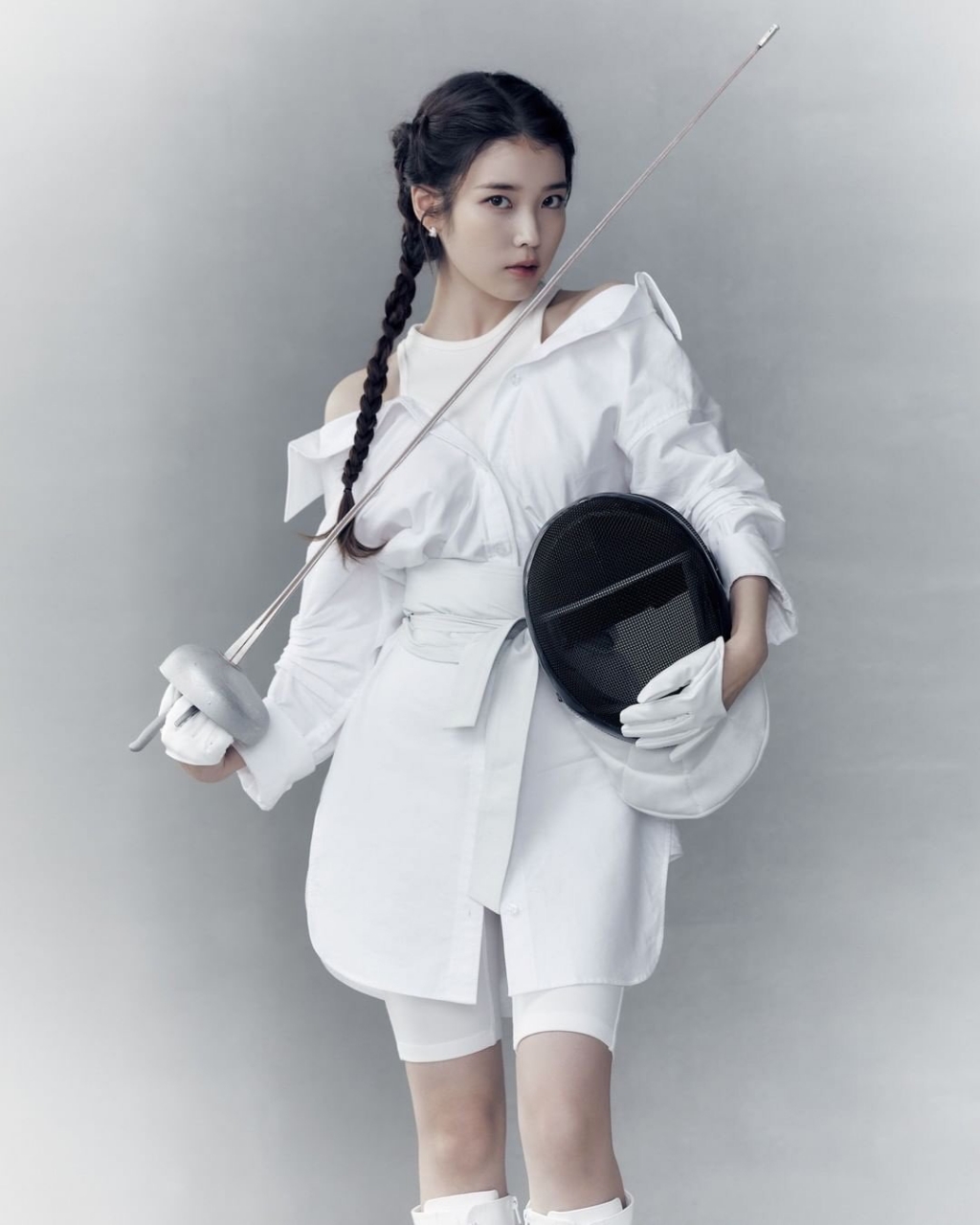 가수 겸 배우 아이유 /사진=웨이브
