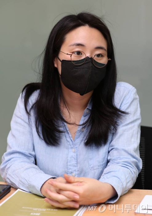 24일 서울 종로구 머니투데이에서 열린 'KIPPS 머니투데이 기획 토론'에서 신지예 한국여성정치네트워크 대표가 발언하고 있다. /사진=이기범 기자 leekb@