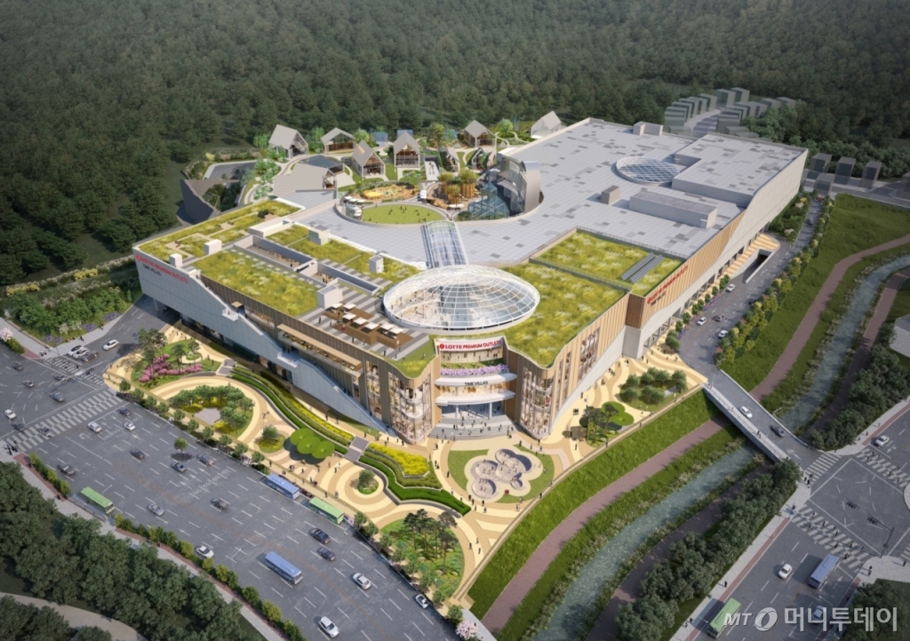 롯데프리미엄아울렛 타임빌라스 조경도. 앞으론 백운호수가, 뒤론 바라산이 보인다. /사진=롯데쇼핑