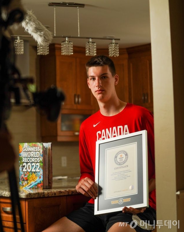 /사진=올리비에 리우스(Olivier Rioux) 인스타그램 캡처