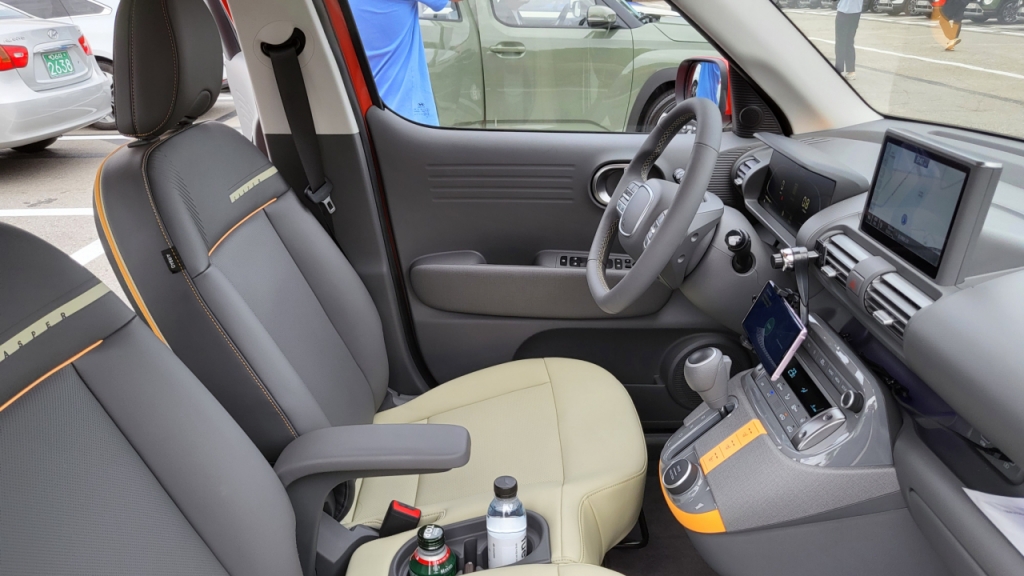 현대차 캐스퍼 1.0 터보 인스퍼레이션 트림 운전석 모습/사진=이강준 기자